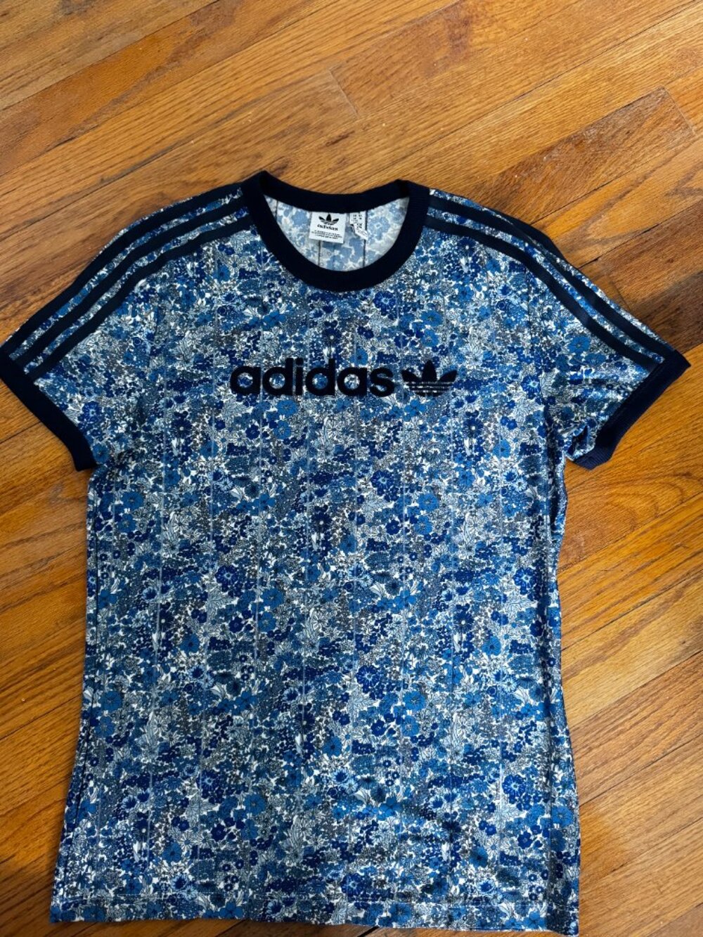 adidas Originals x Liberty of London Tonal Cali T-Shirt (Medium) - Picture 2 of 6